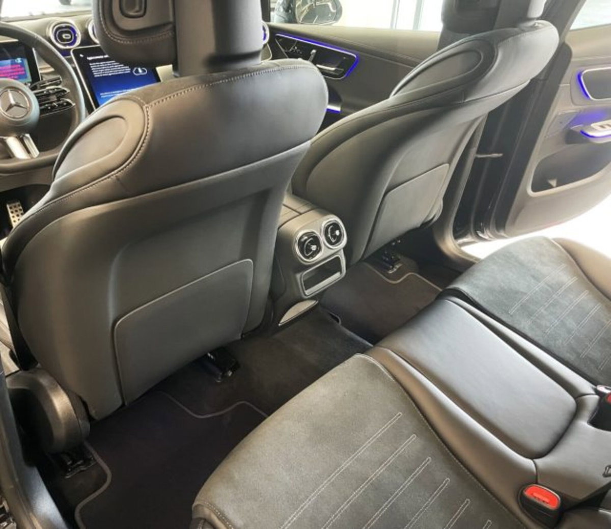 Mercedes-Benz GLC 220 d 4Matic Mild Hybrid AMG Premium Plus (16)