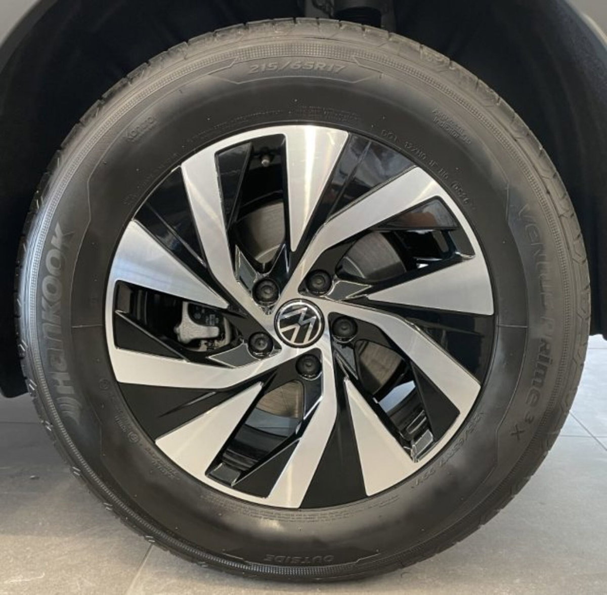 Volkswagen Tiguan 2.0 tdi Edition 150cv dsg (14)