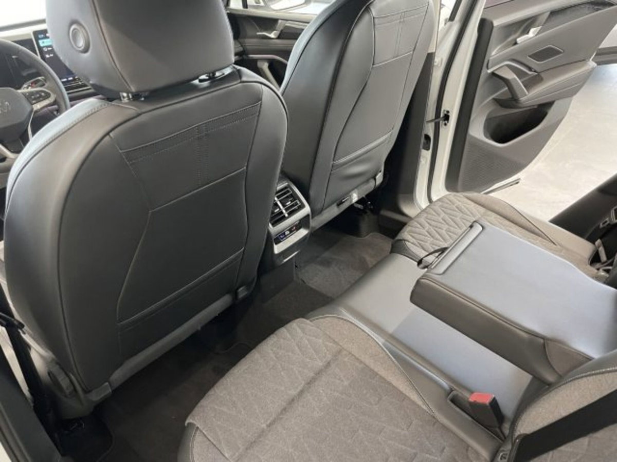 Volkswagen Tiguan 2.0 tdi Edition 150cv dsg (18)