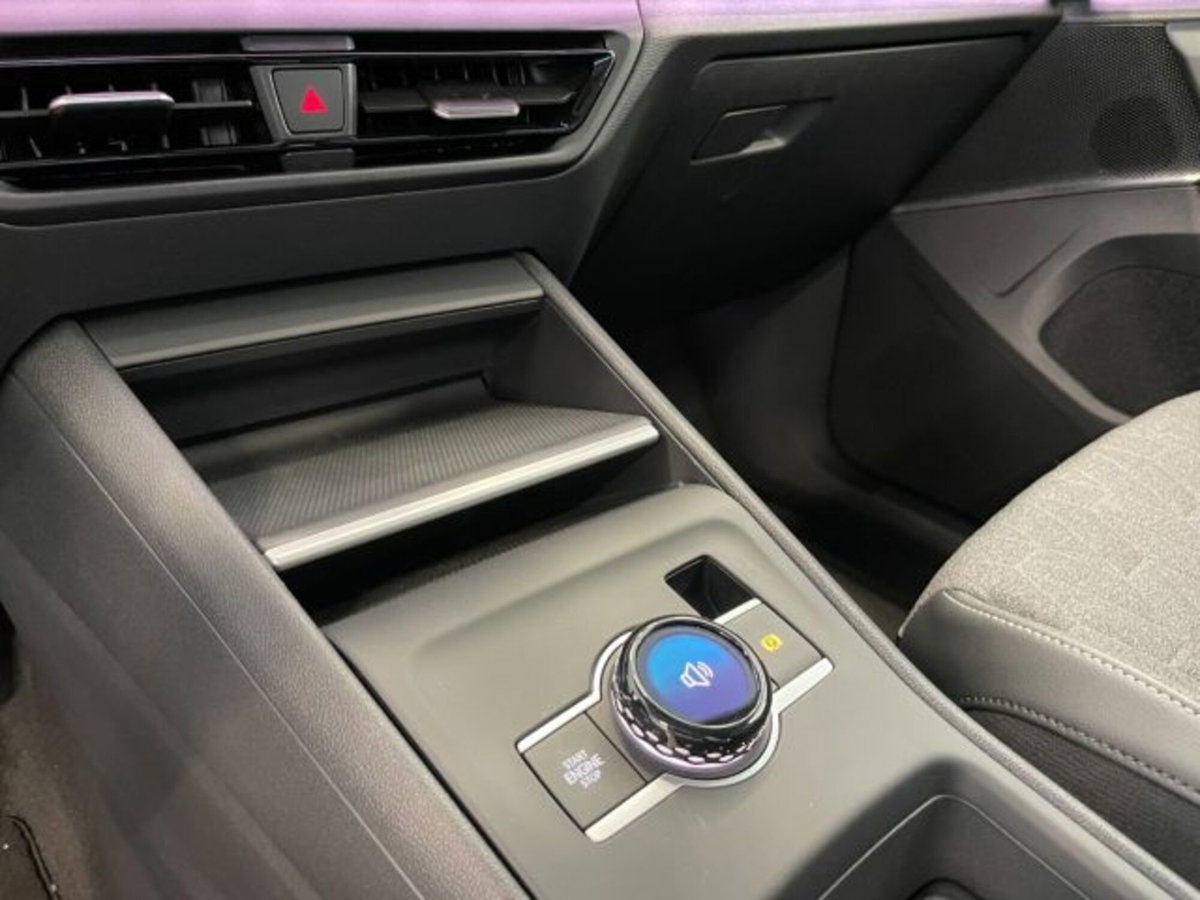 Volkswagen Tiguan 2.0 tdi Edition 150cv dsg (2)