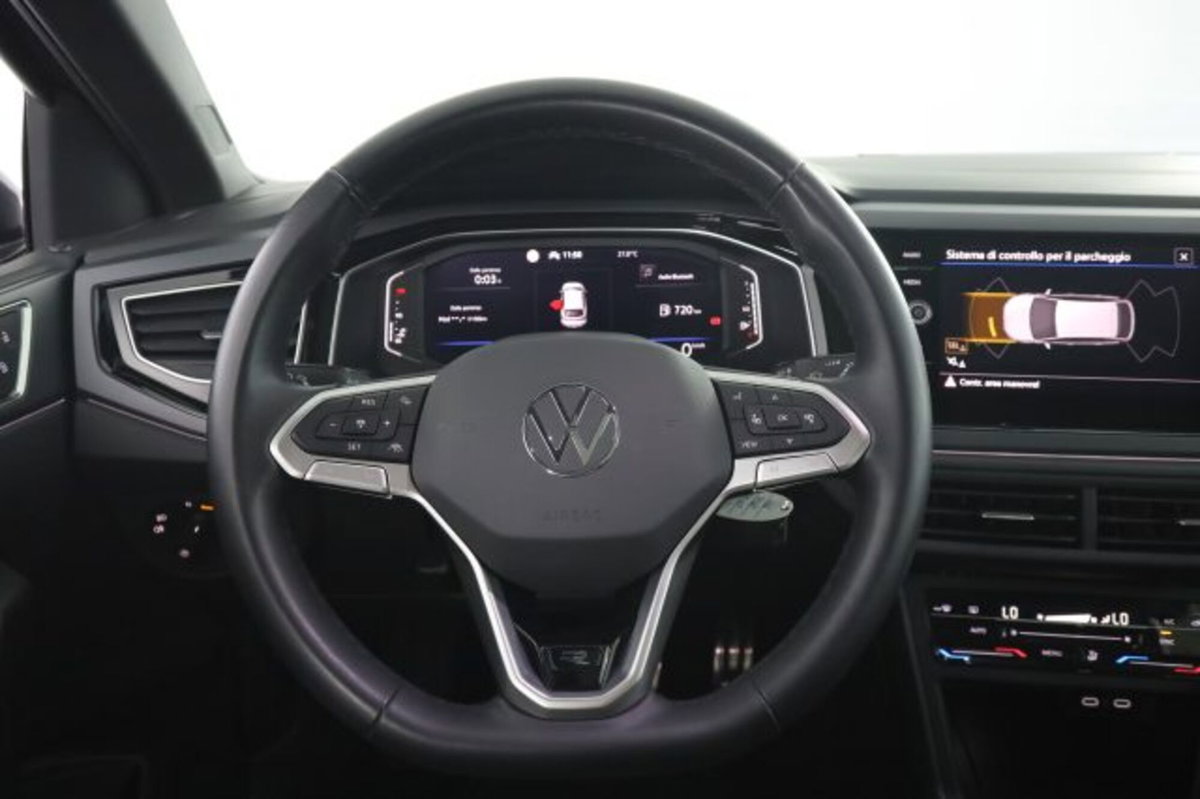 Volkswagen Taigo 1.0 tsi R-Line 115cv (5)