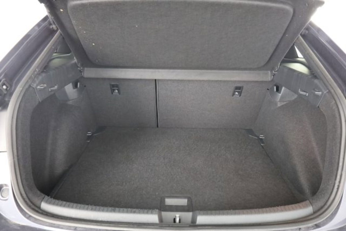 Volkswagen Taigo 1.0 tsi R-Line 115cv (6)
