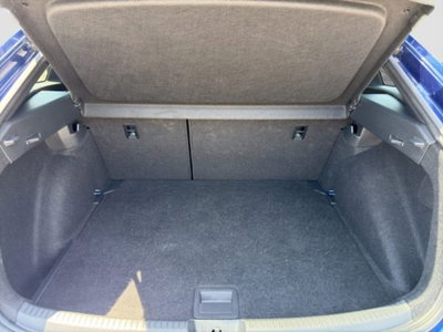 Volkswagen Taigo 1.0 tsi R-Line 115cv (14)