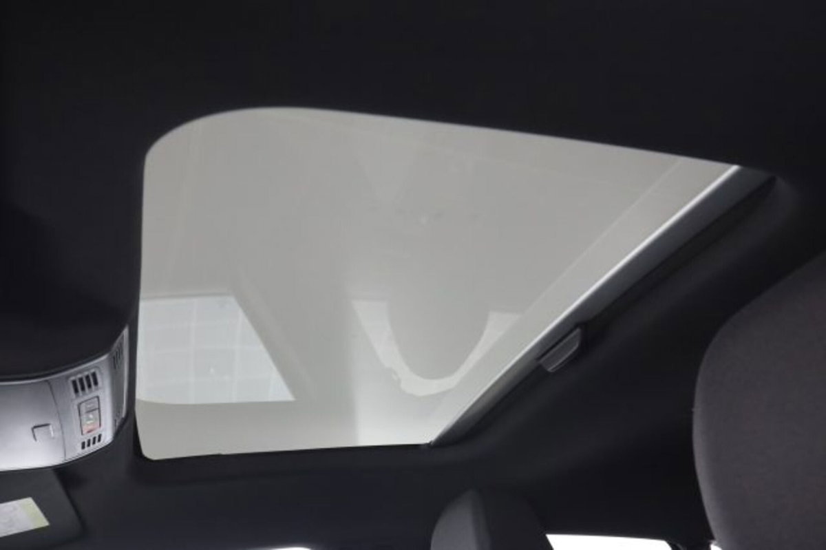 Volkswagen Taigo 1.0 tsi R-Line 115cv (13)