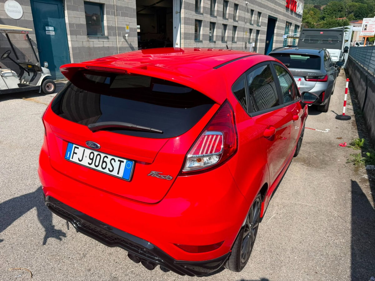 Ford Fiesta 1.5 TDCi 5 porte ST-Line (3)