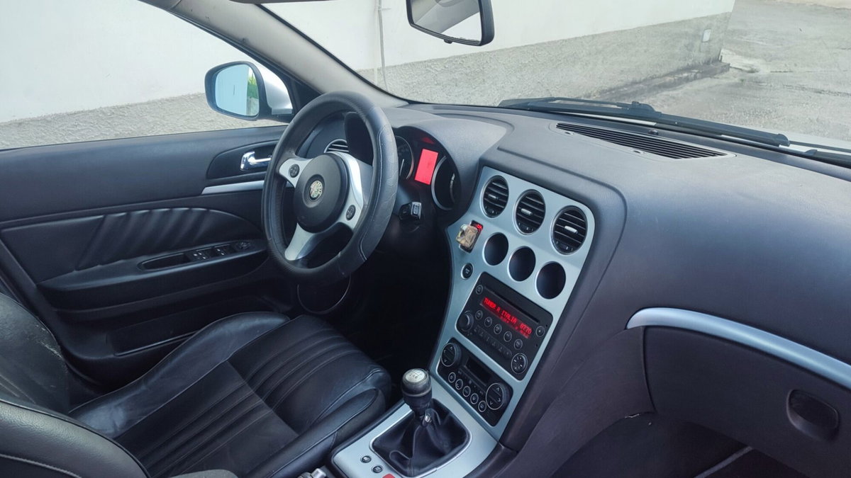 Alfa Romeo 159 1.9 JTDm 150CV Progression (18)