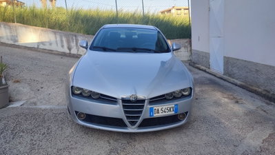 Alfa Romeo 159 1.9 JTDm 150CV Progression (2)