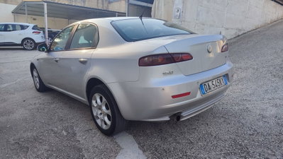 Alfa Romeo 159 1.9 JTDm 150CV Progression (5)