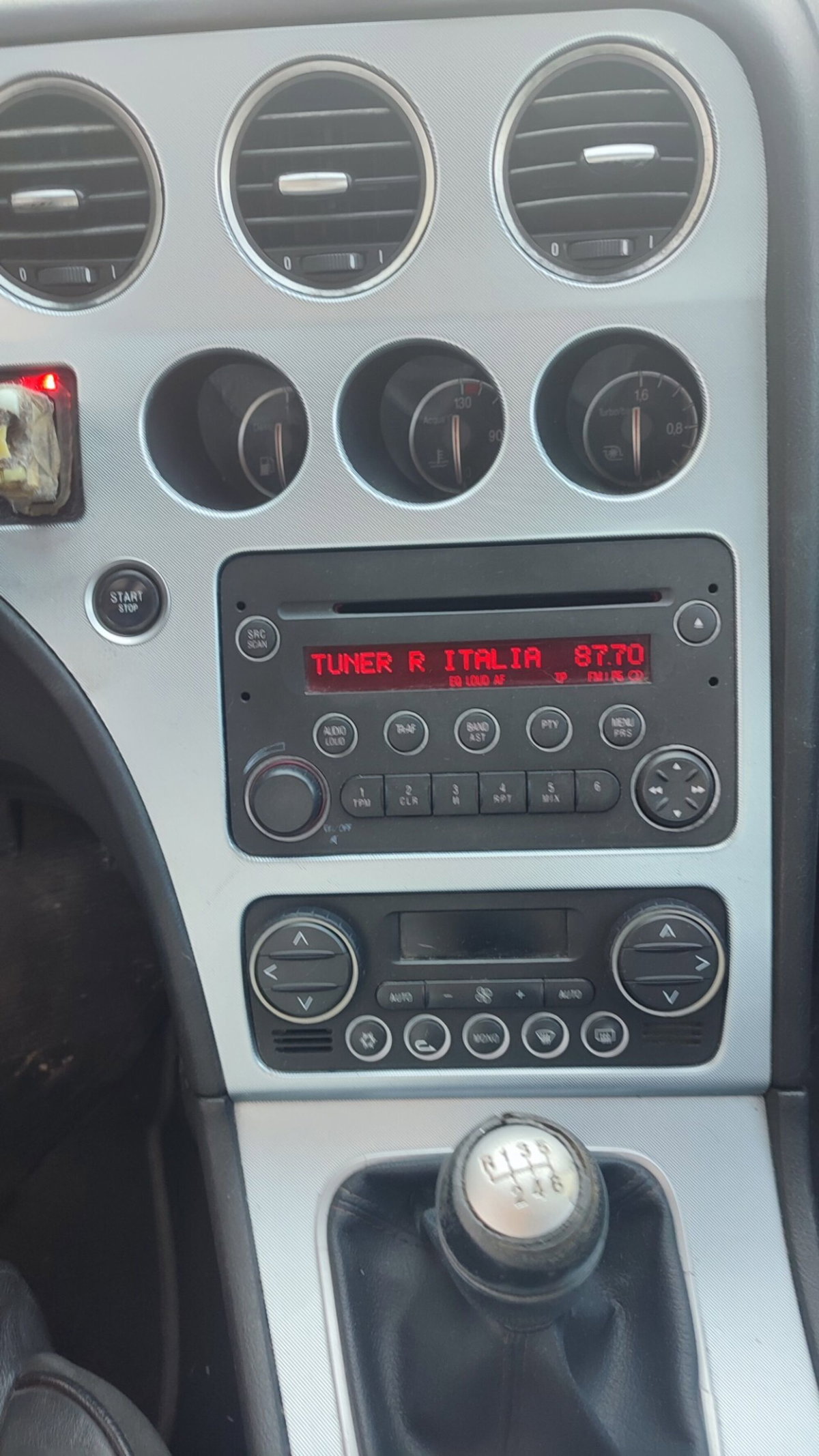 Alfa Romeo 159 1.9 JTDm 150CV Progression (7)