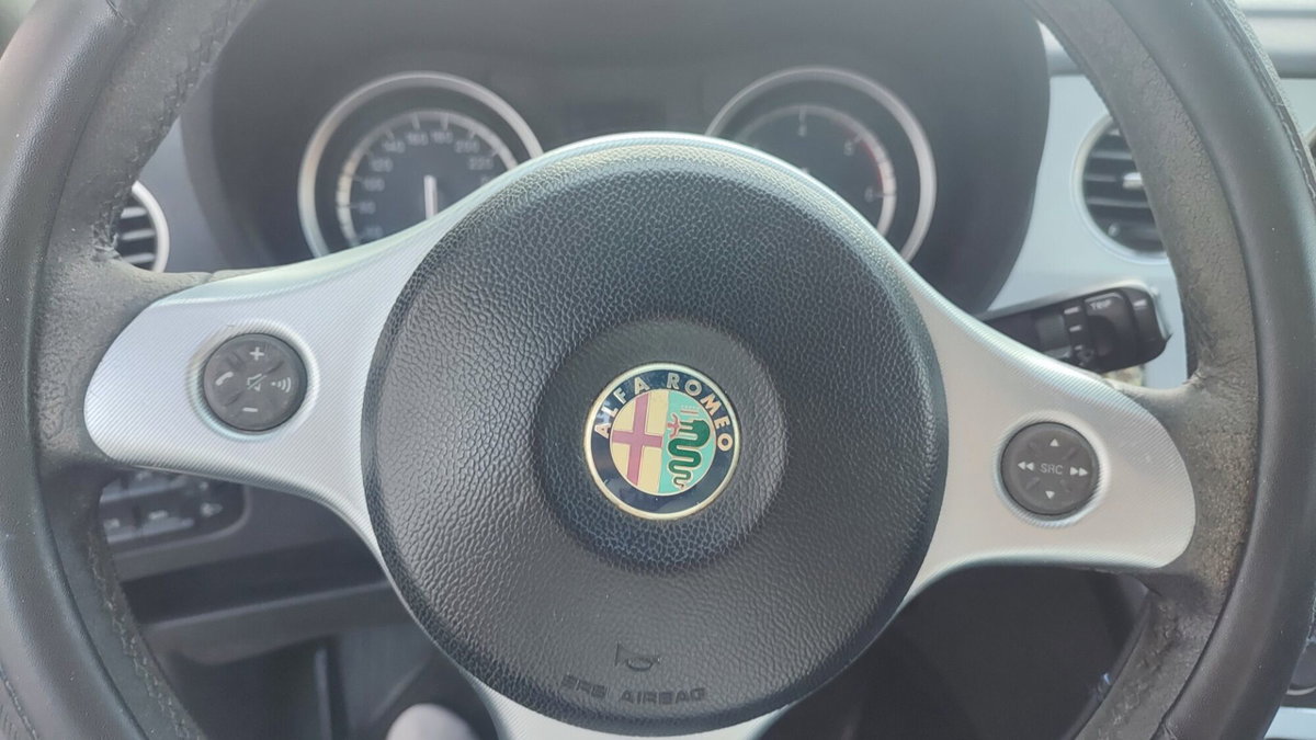 Alfa Romeo 159 1.9 JTDm 150CV Progression (8)