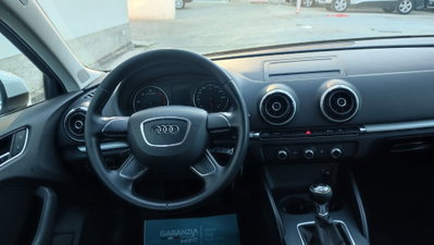 Audi A3 Sportback 1.6 TDI Business (14)