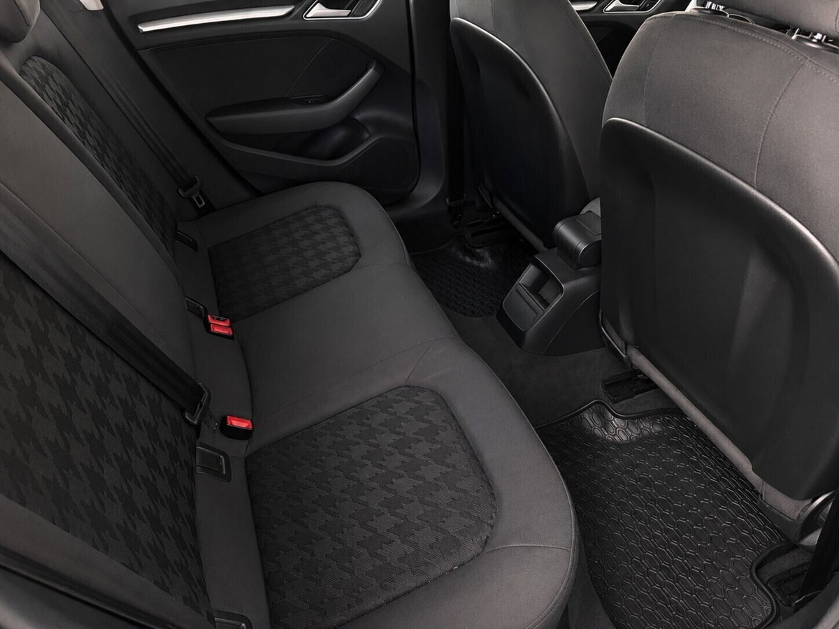 Audi A3 1.6 TDI Business (5)