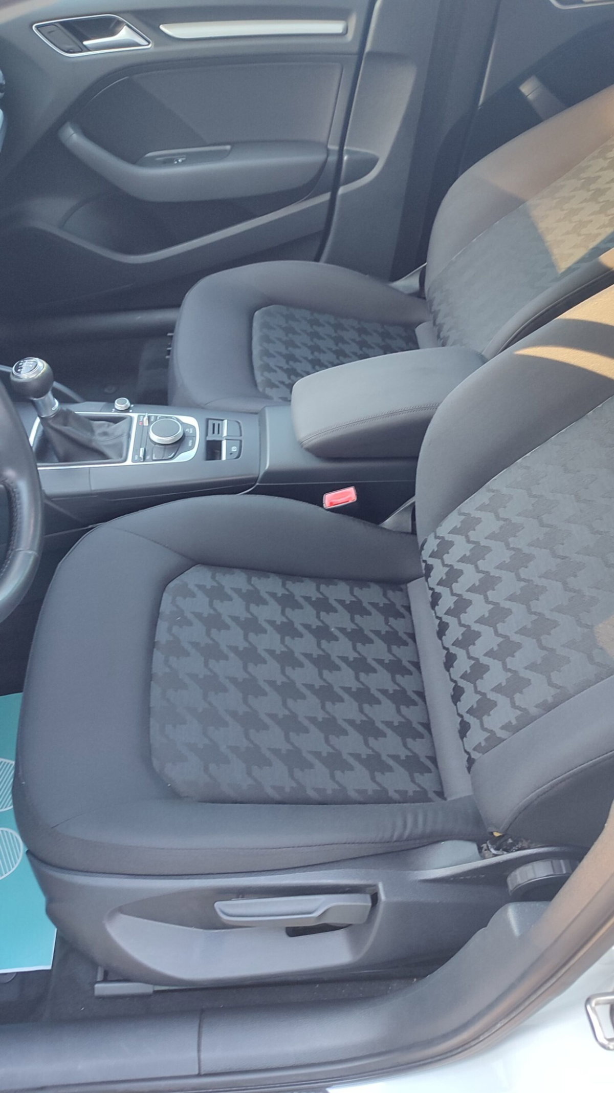 Audi A3 Sportback 1.6 TDI Business (7)