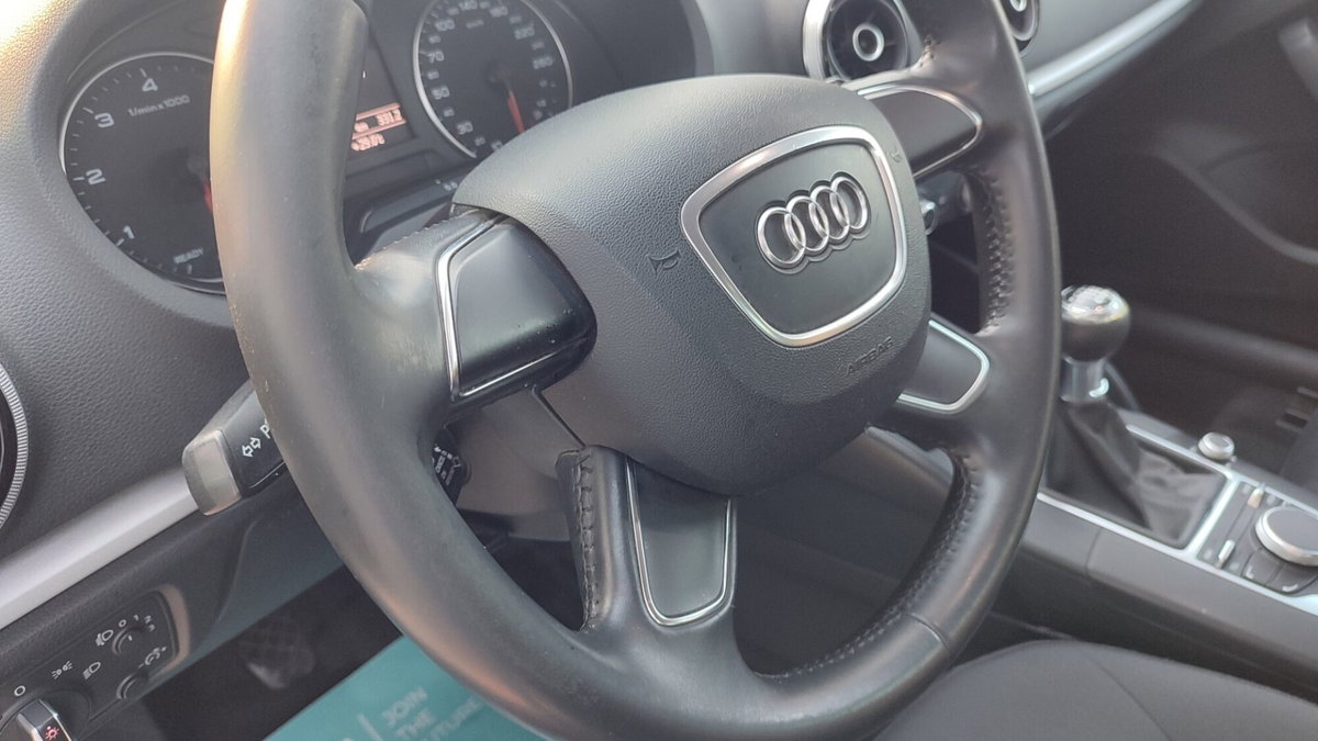 Audi A3 Sportback 1.6 TDI Business (9)