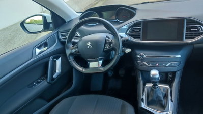 Peugeot 308 BlueHDi 100 S&S Business (13)
