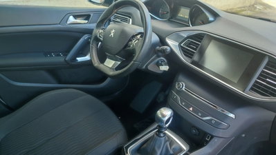 Peugeot 308 BlueHDi 100 S&S Business (16)