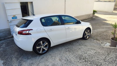 Peugeot 308 BlueHDi 100 S&S Business (3)