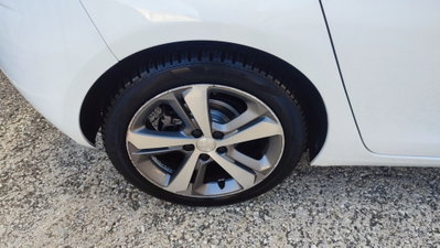 Peugeot 308 BlueHDi 100 S&S Business (9)