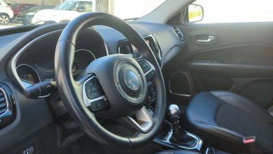 Jeep Compass 1.6 Multijet II 2WD Limited (13)