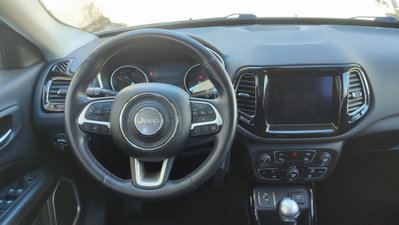 Jeep Compass 1.6 Multijet II 2WD Limited (16)