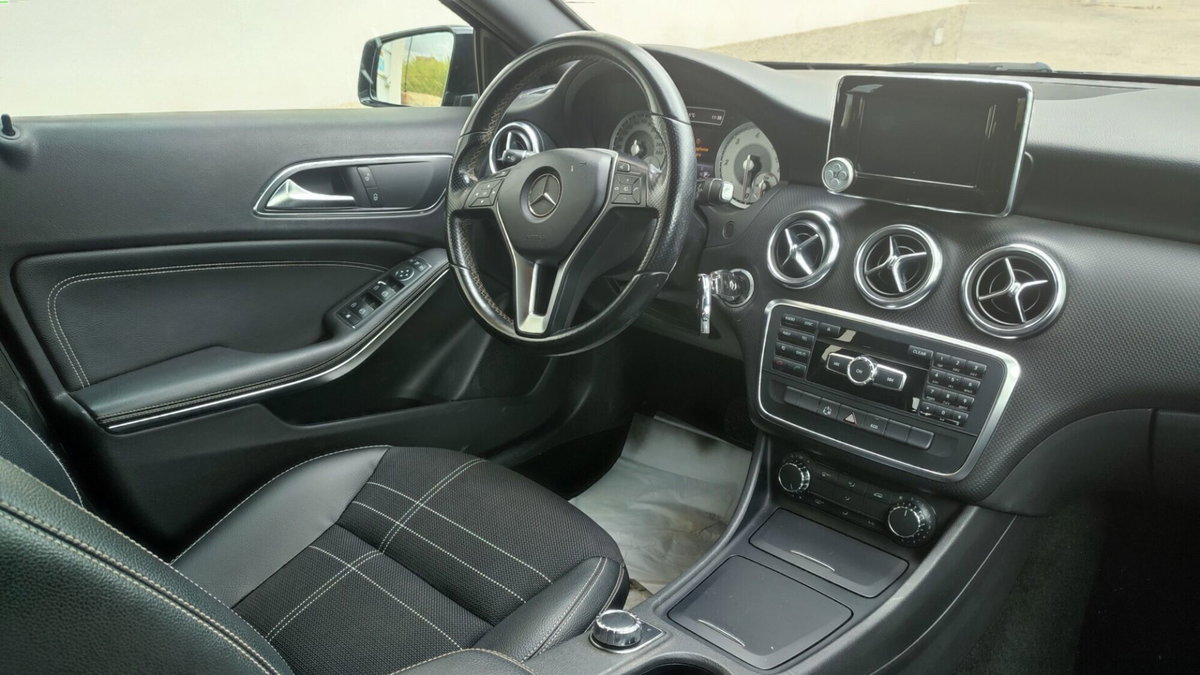 Mercedes-Benz Classe A 180 CDI Sport (10)