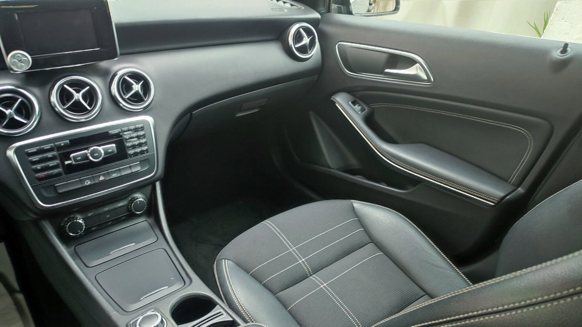 Mercedes-Benz Classe A 180 CDI Sport (12)