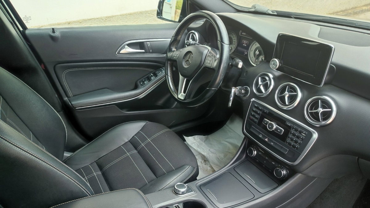 Mercedes-Benz Classe A 180 CDI Sport (13)
