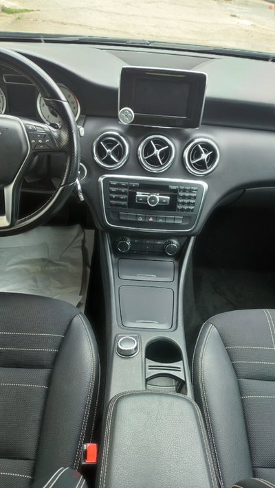 Mercedes-Benz Classe A 180 CDI Sport (14)