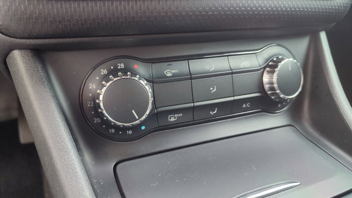 Mercedes-Benz Classe A 180 CDI Sport (16)