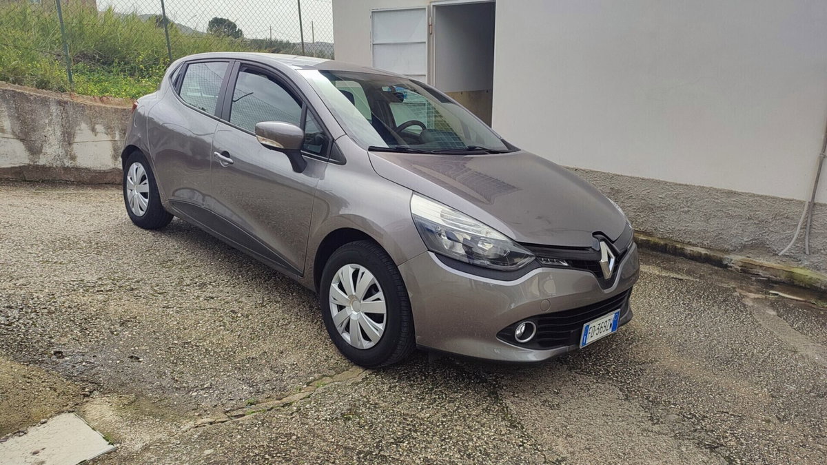 Renault Clio dCi 8V 75CV Start&Stop 5 porte Energy Zen (15)