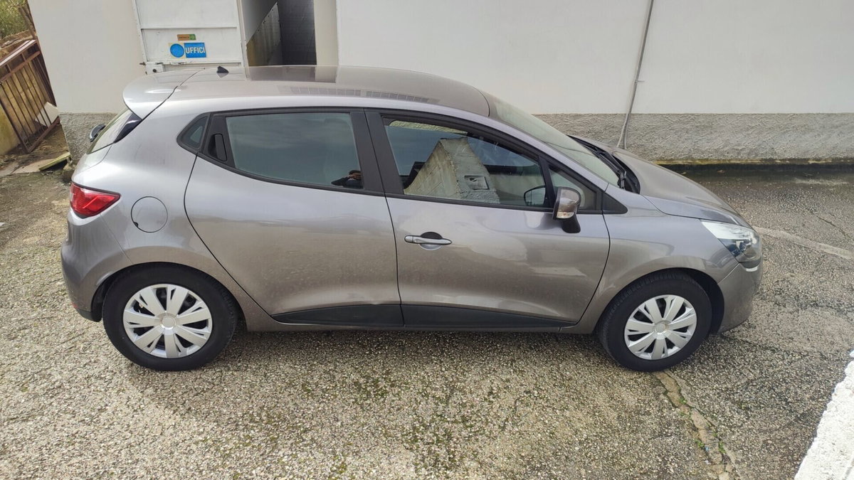 Renault Clio dCi 8V 75CV Start&Stop 5 porte Energy Zen (2)