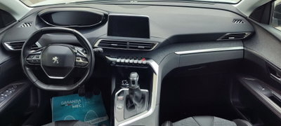 Peugeot 3008 BlueHDi 130 S&S Allure (11)