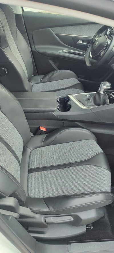Peugeot 3008 BlueHDi 130 S&S Allure (15)
