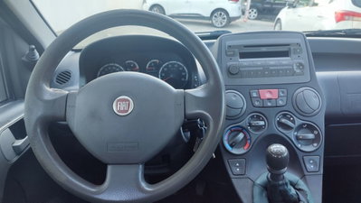 Fiat Panda 1.3 MJT 16V DPF 4x4 Climbing (8)