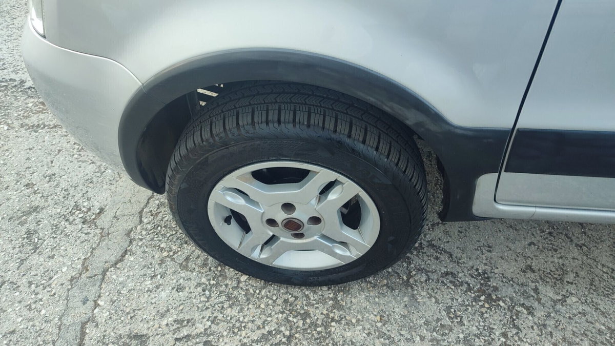 Fiat Panda 1.3 MJT 16V DPF 4x4 Climbing (14)