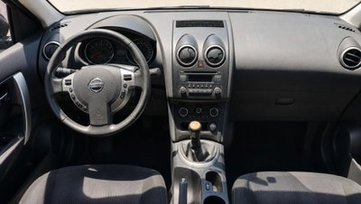 Nissan Qashqai 1.5 dCi DPF Tekna (11)