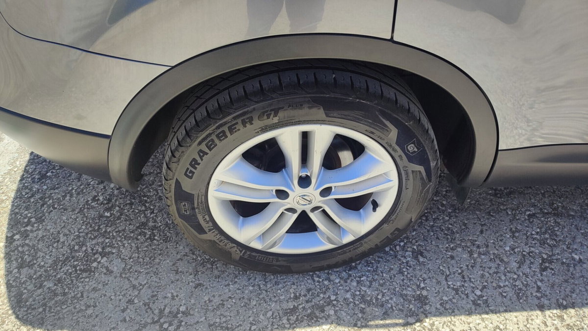 Nissan Qashqai 1.5 dCi DPF Tekna (9)