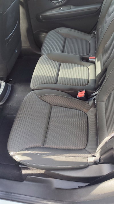 Renault Grand Scénic 1.5 dci energy Intens 110cv (19)