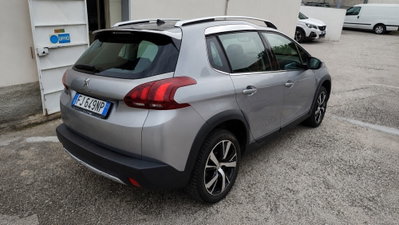 Peugeot 2008 120 S&S Black Matt (6)