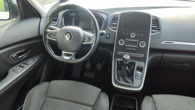 Renault Scenic E-Tech Electric 1.5 dCi 110CV EDC Energy (12)