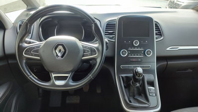 Renault Scenic E-Tech Electric 1.5 dCi 110CV EDC Energy (13)