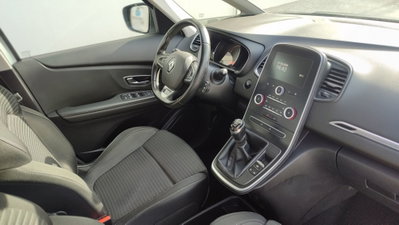 Renault Scenic E-Tech Electric 1.5 dCi 110CV EDC Energy (18)