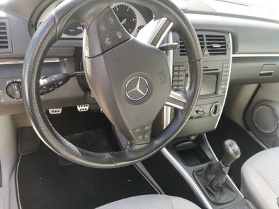 Mercedes-Benz Classe B 200 CDI Executive (11)