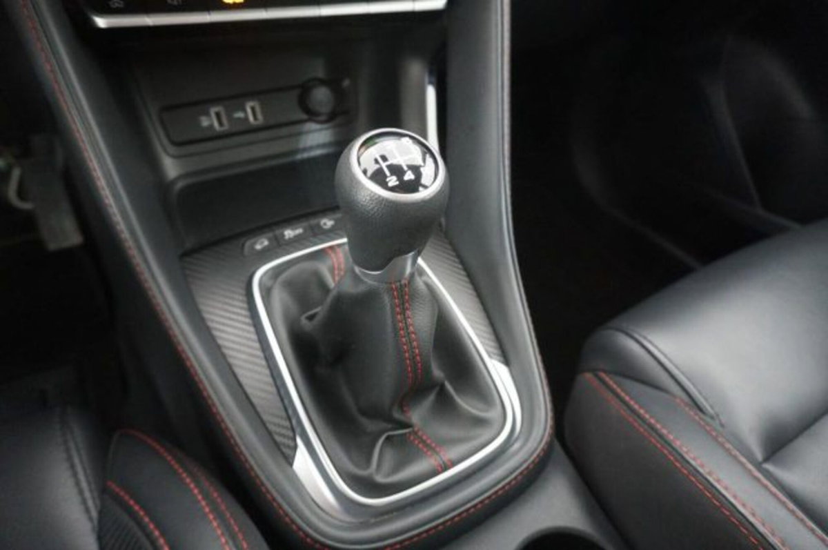 Mg ZS ZS 1.5 Luxury (13)