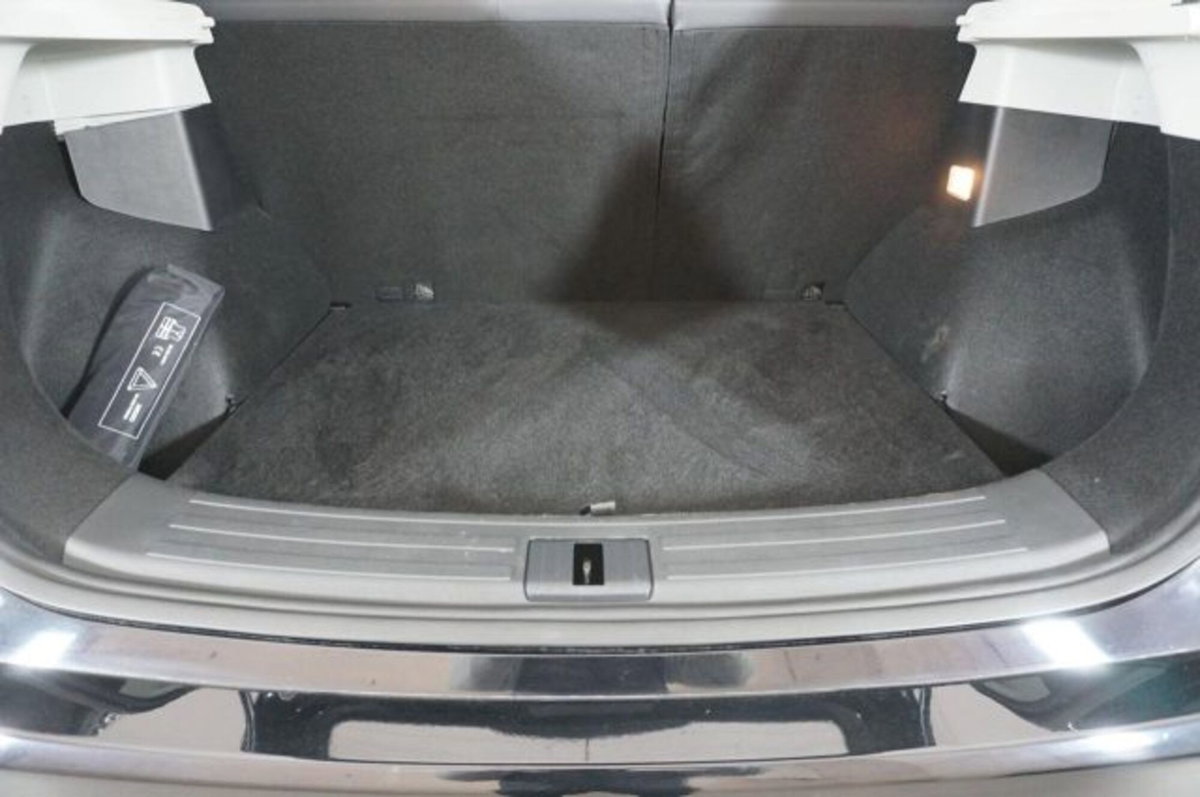 Mg ZS ZS 1.5 Luxury (12)