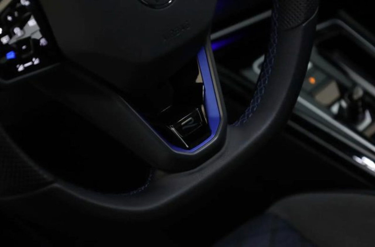 Volkswagen Golf 2.0 tsi R 4motion 333cv dsg (17)