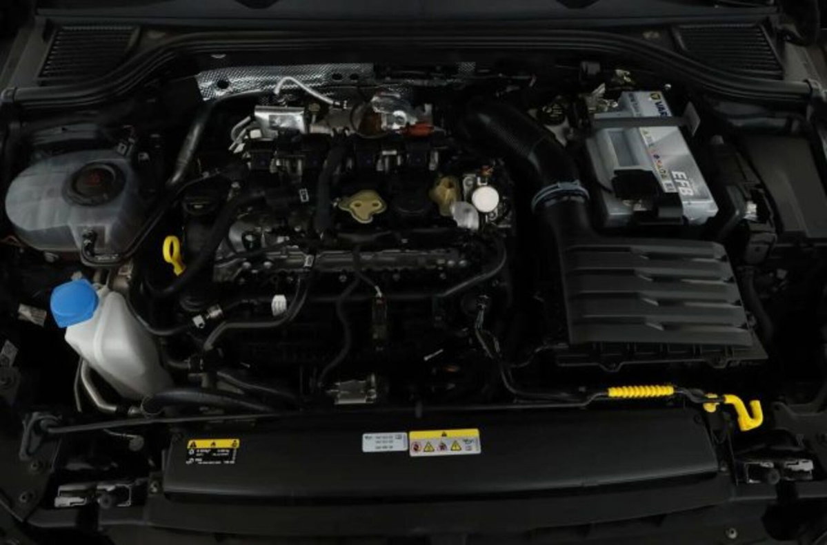 Volkswagen Golf 2.0 tsi R 4motion 333cv dsg (20)