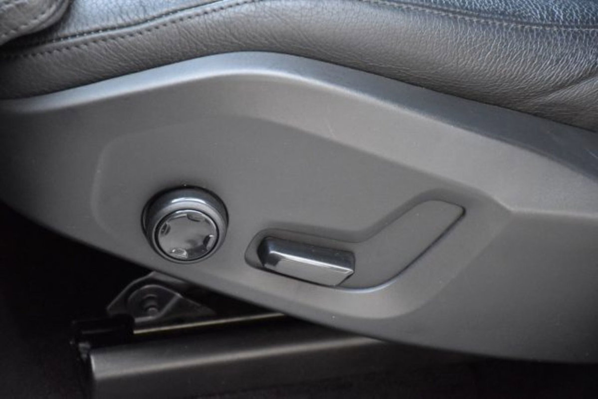 Volvo XC60 B4 (d) AWD Geartronic Momentum N1 (9)