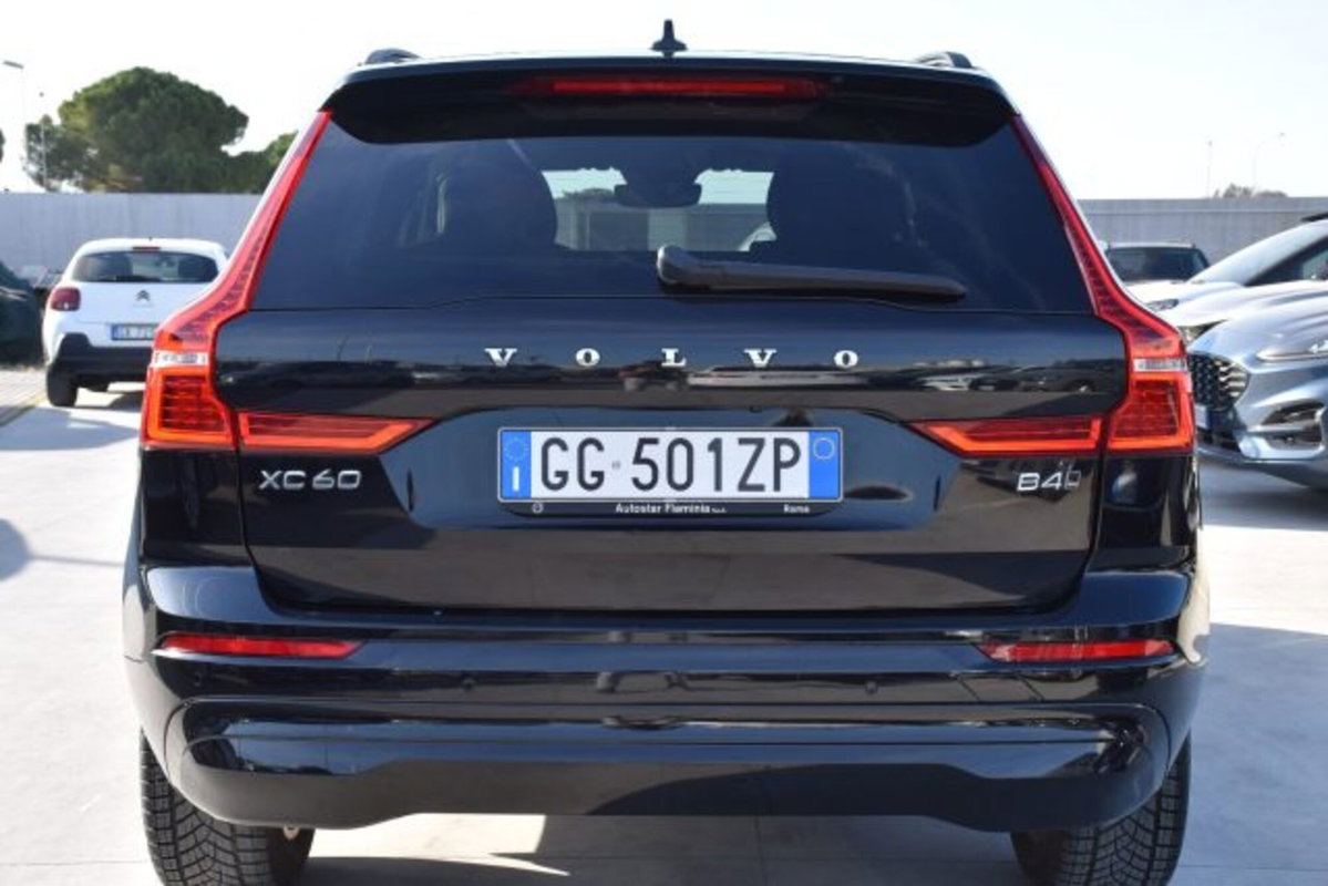 Volvo XC60 B4 (d) AWD Geartronic Momentum Pro (5)