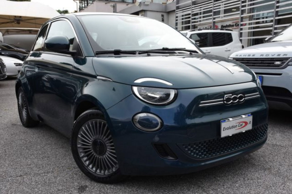 Fiat 500e Icon Berlina 42 kWh (2)
